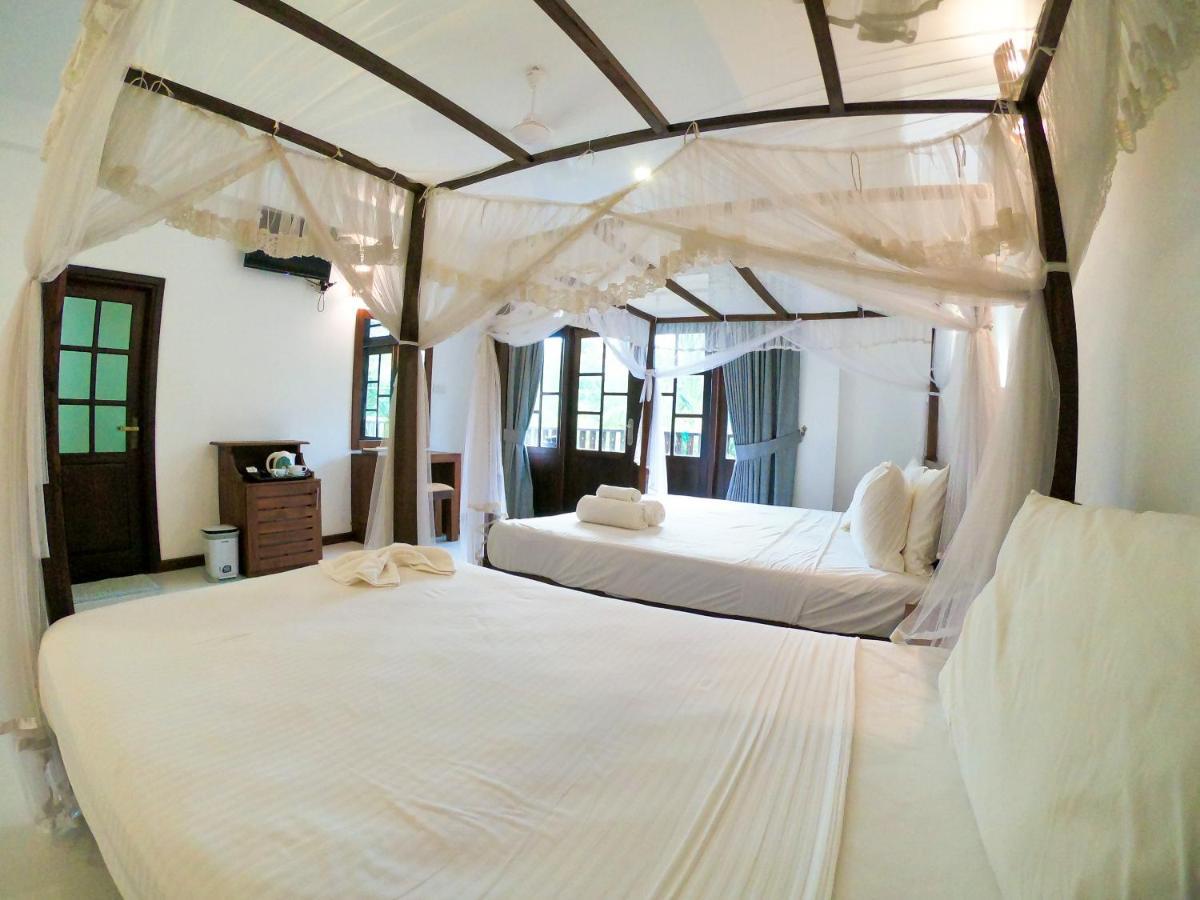 Kabalana Hotel & Villa アハンガマ エクステリア 写真