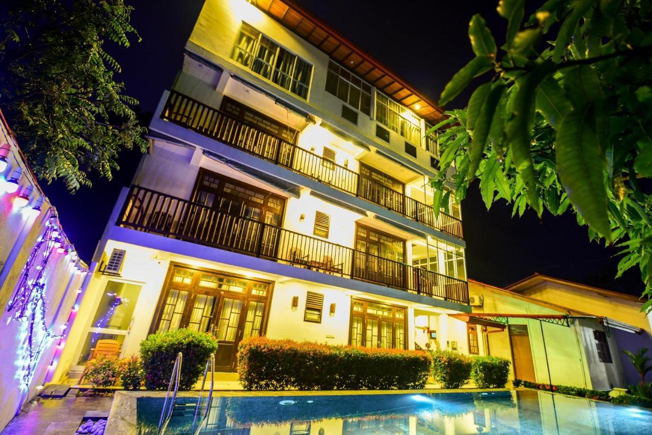 Kabalana Hotel & Villa アハンガマ エクステリア 写真